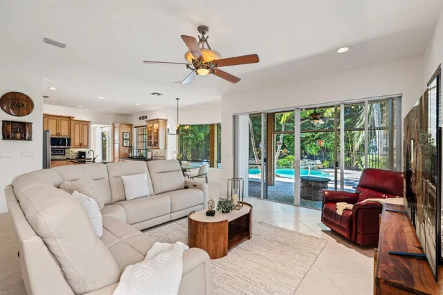 Saturnia Boca Raton Residence photo 7