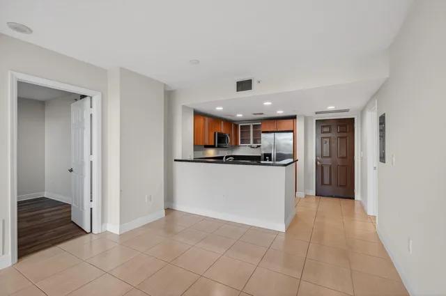 610 Clematis Unit 532 photo 22