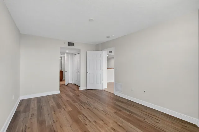 610 Clematis Unit 532 photo 37