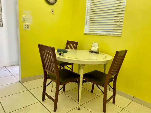  Unit 302 photo 5