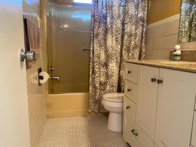  Unit 302 photo 12