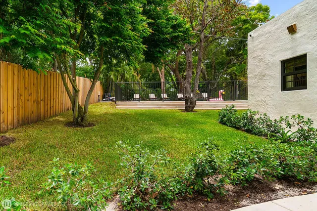 West Palm Beach Residence photo 31