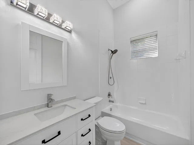 Evergrene Palm Beach Gardens Residence photo 14