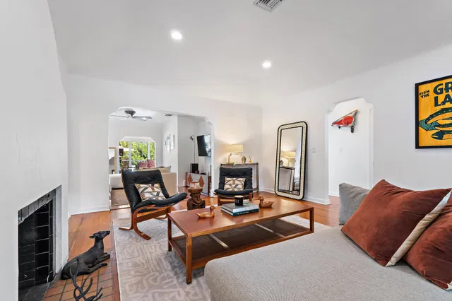 Old Northwood Residence photo 6