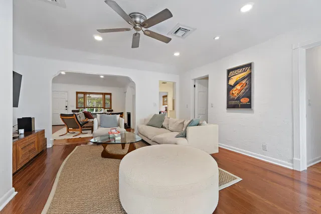Old Northwood Residence photo 8