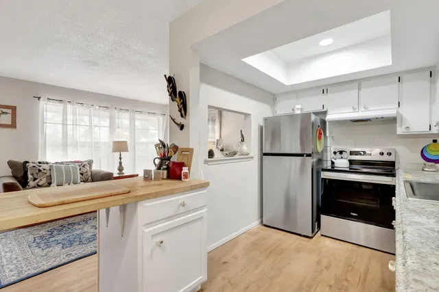 Unit 117-7 photo 14