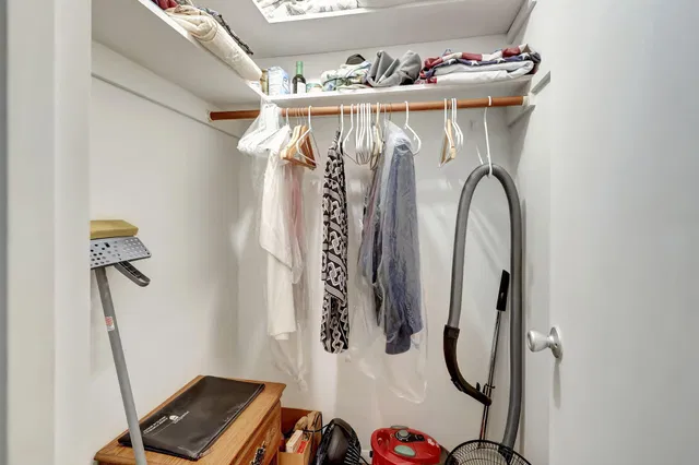 Unit 117-7 photo 17