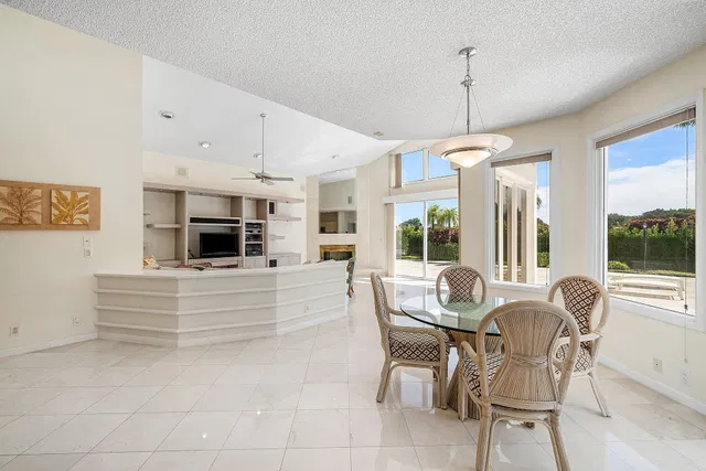 Bocaire Country Club Residence photo 20