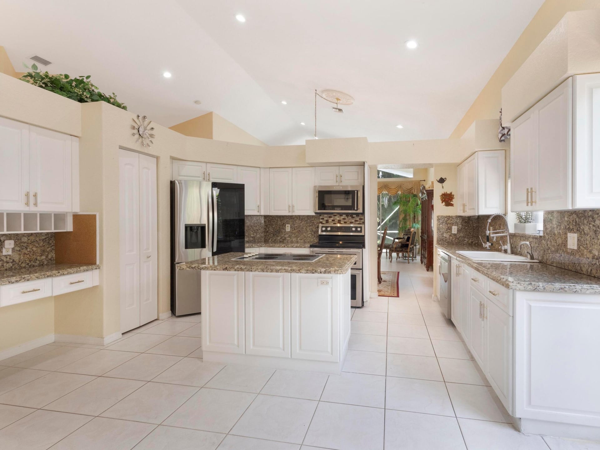 Residence photo 6