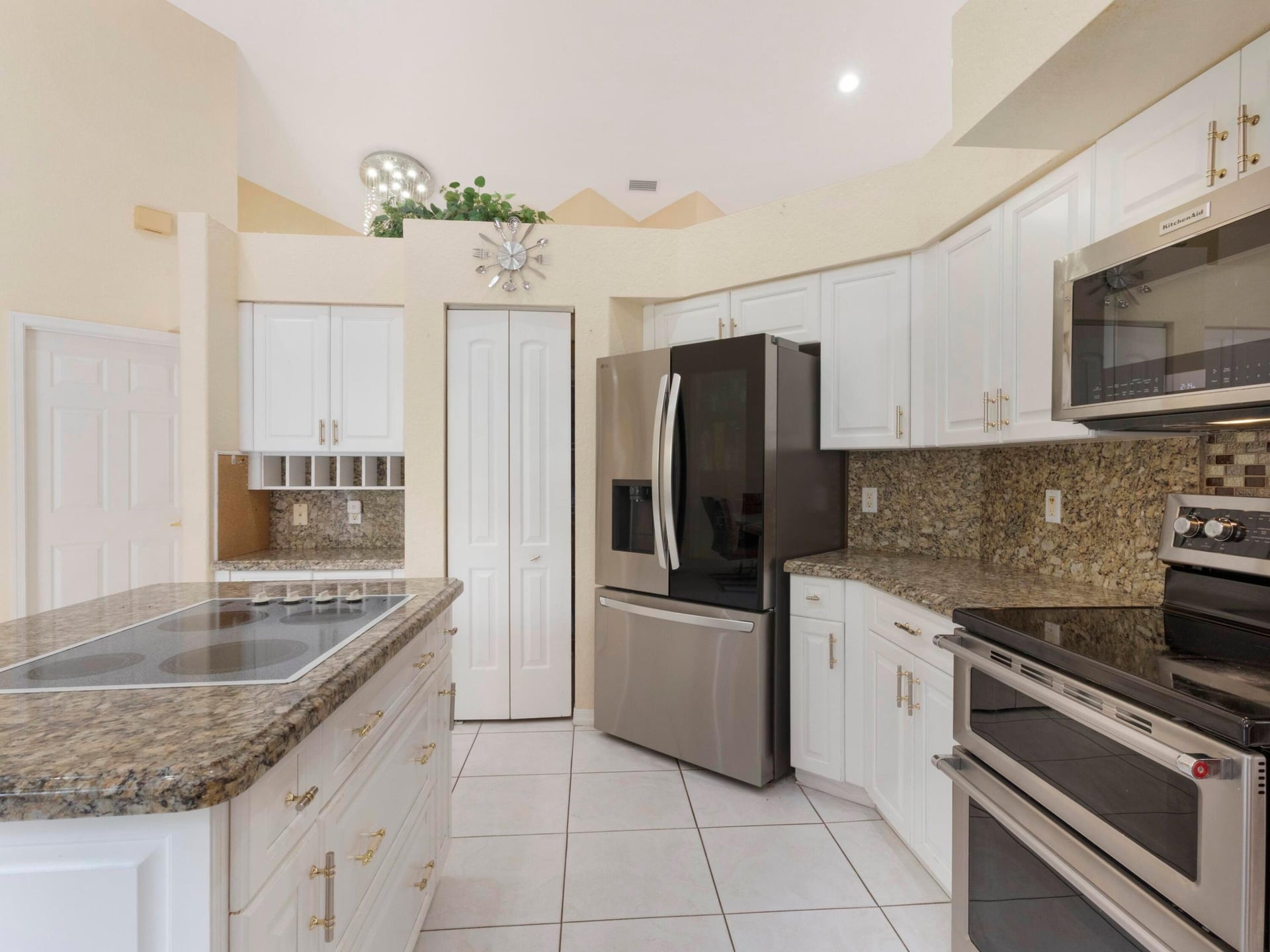Residence photo 8