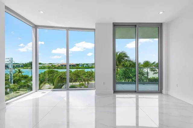 Seaglass Jupiter Island Unit 301 photo 12