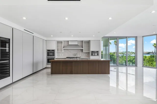 Seaglass Jupiter Island Unit 301 photo 19