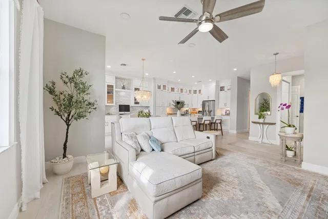 Cityside West Palm Beach Unit 1 photo 9