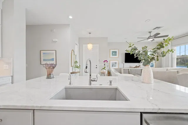 Cityside West Palm Beach Unit 1 photo 15