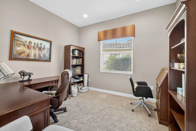  Residence photo 33