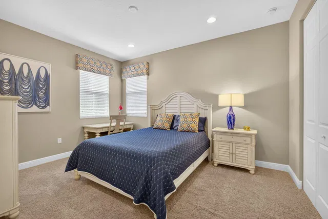  Residence photo 57