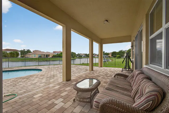  Residence photo 61