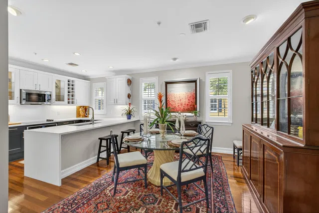Magnolia Court Residence photo 13
