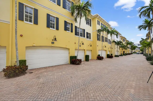 Magnolia Court Residence photo 29