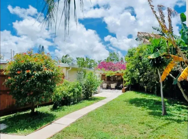 Residence photo 3