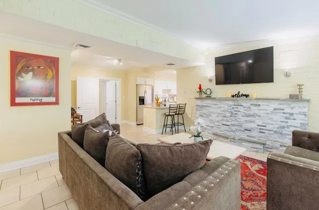 Residence photo 10