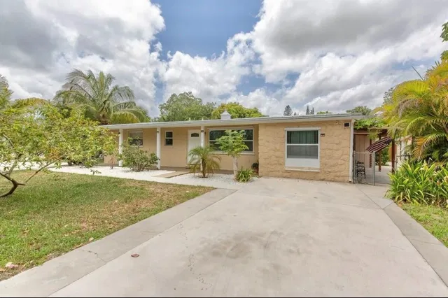 Residence photo 57