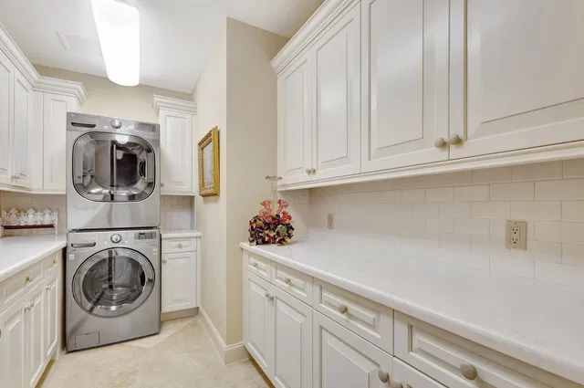 Admirals Cove Residence photo 22