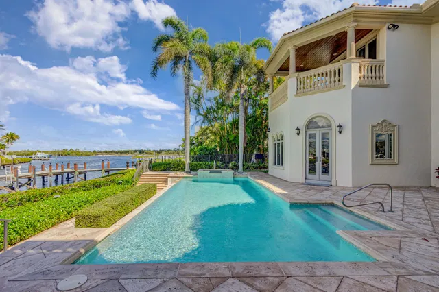 Admirals Cove Residence photo 34