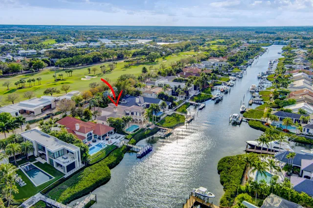 Admirals Cove Residence photo 38