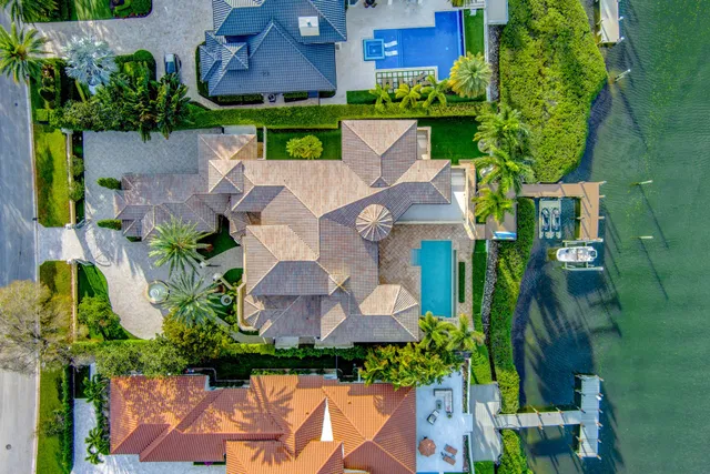 Admirals Cove Residence photo 39