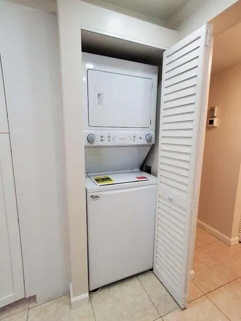 Unit F203 photo 21
