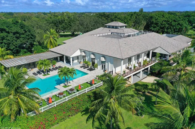 First Fairway Residence photo 31
