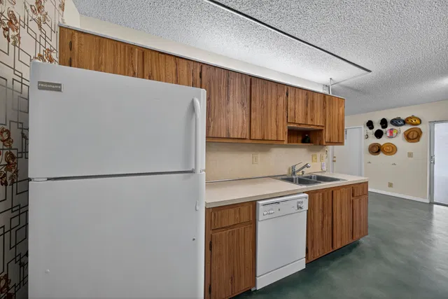Residence photo 8