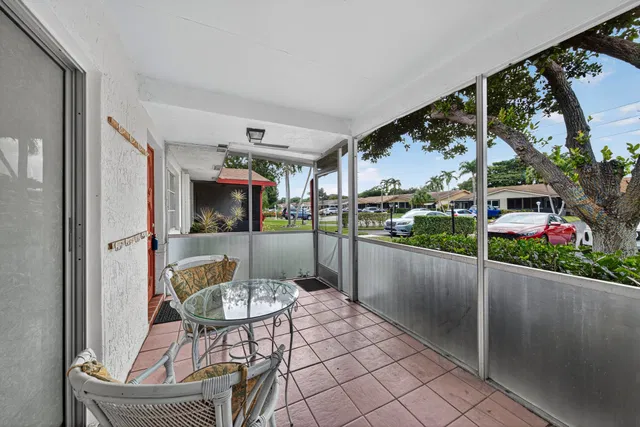 Residence photo 26