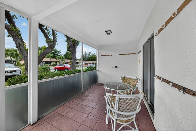 Residence photo 27