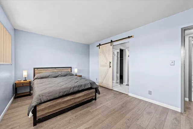 Unit 308 photo 6