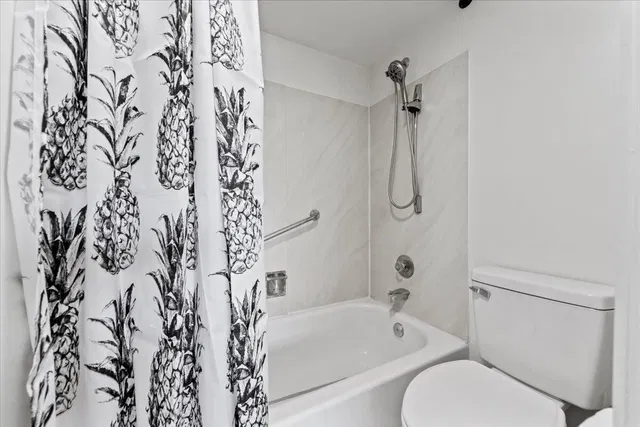 Unit 308 photo 9