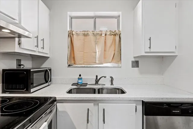 Unit 308 photo 24
