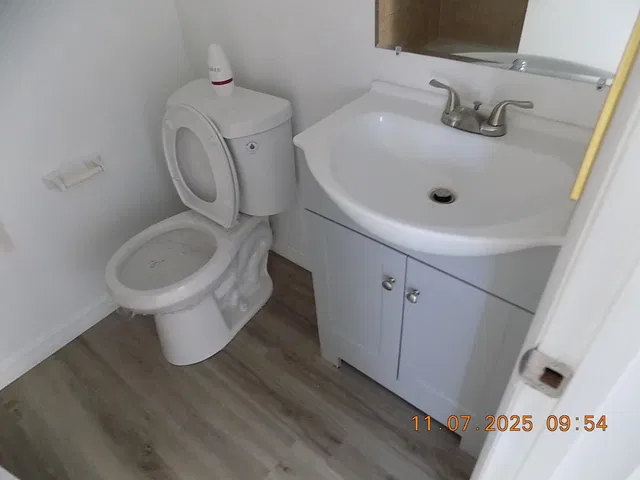 Unit 501 photo 13