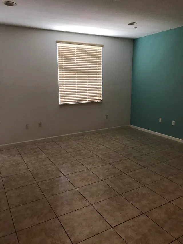 Residence photo 6