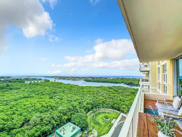 Boynton Beach Club Unit 1408 photo 2