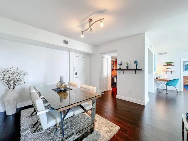 Boynton Beach Club Unit 1408 photo 9