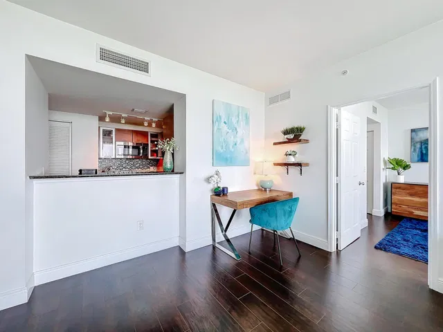 Boynton Beach Club Unit 1408 photo 13