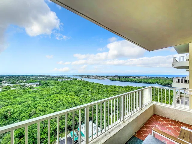 Boynton Beach Club Unit 1408 photo 32