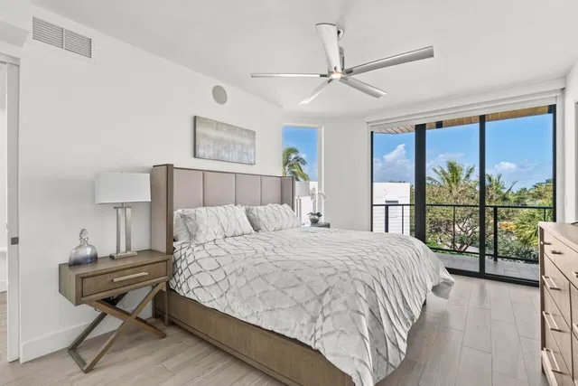 Singer Island Unit 304 photo 12