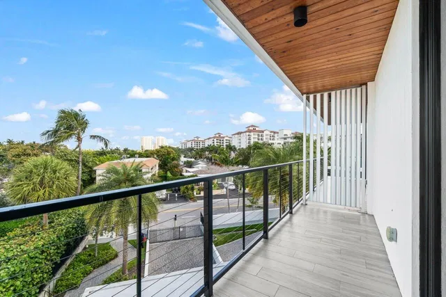 Singer Island Unit 304 photo 23