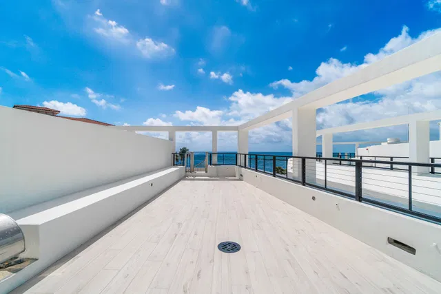 Singer Island Unit 304 photo 24