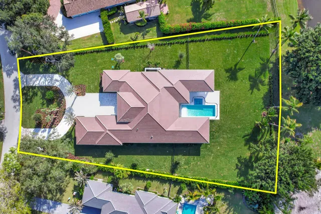 Steeplechase Residence photo 3