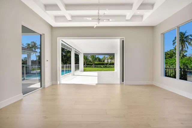Steeplechase Residence photo 35