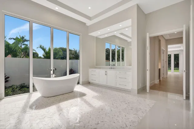 Steeplechase Residence photo 53